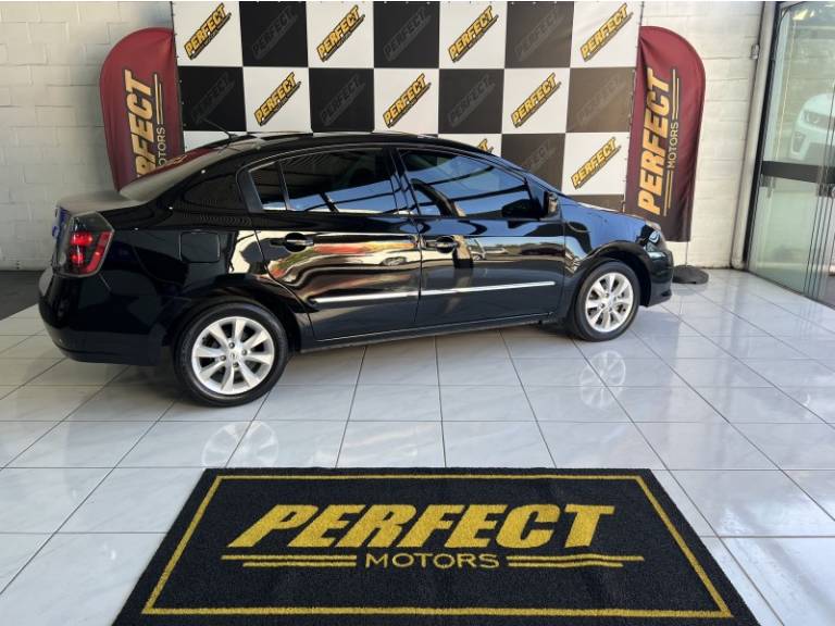 NISSAN - SENTRA - 2013/2013 - Preta - R$ 43.900,00