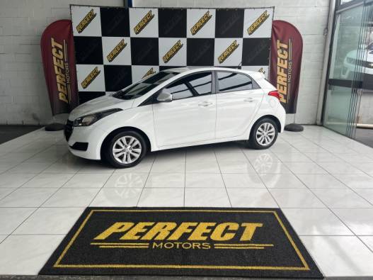 HYUNDAI - HB20 - 2016/2016 - Branca - R$ 53.900,00