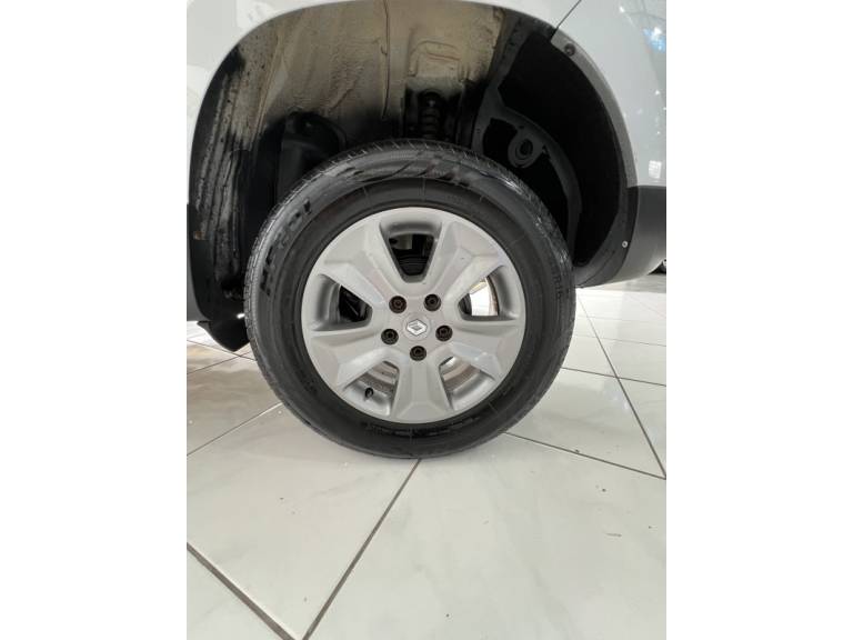 RENAULT - DUSTER - 2018/2018 - Prata - R$ 71.900,00