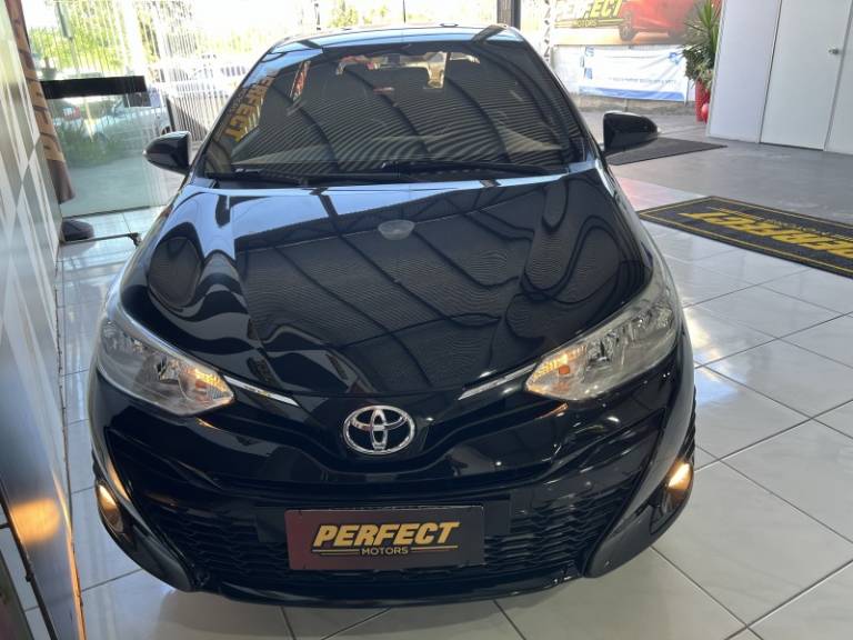 TOYOTA - YARIS - 2019/2019 - Preta - R$ 78.900,00