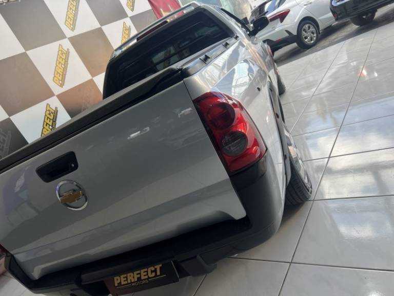 CHEVROLET - MONTANA - 2009/2009 - Prata - R$ 38.900,00