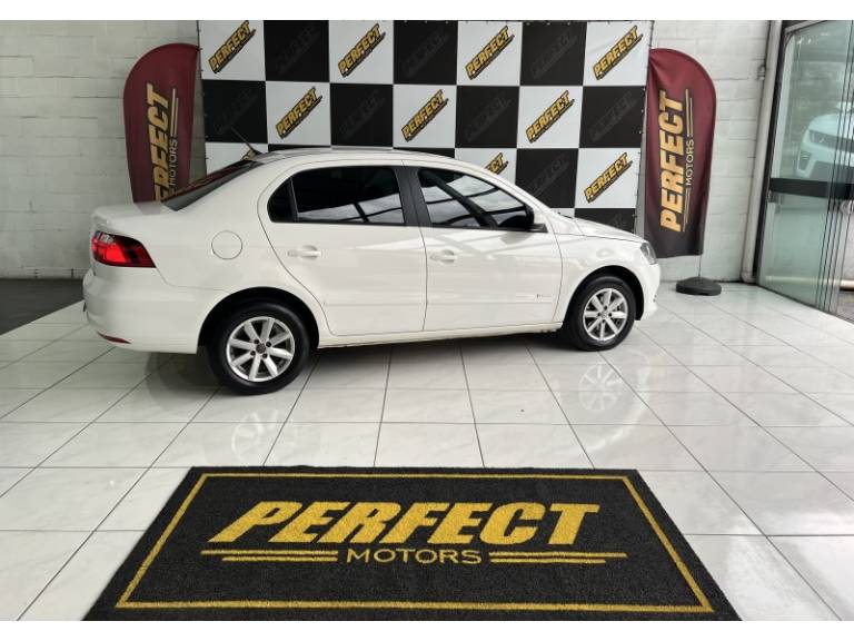 VOLKSWAGEN - VOYAGE - 2014/2014 - Branca - R$ 41.900,00