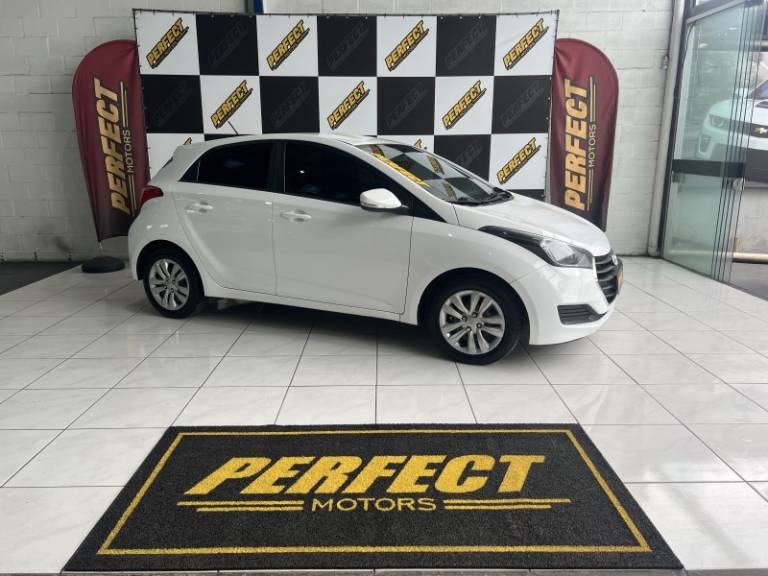 HYUNDAI - HB20 - 2016/2016 - Branca - R$ 53.900,00