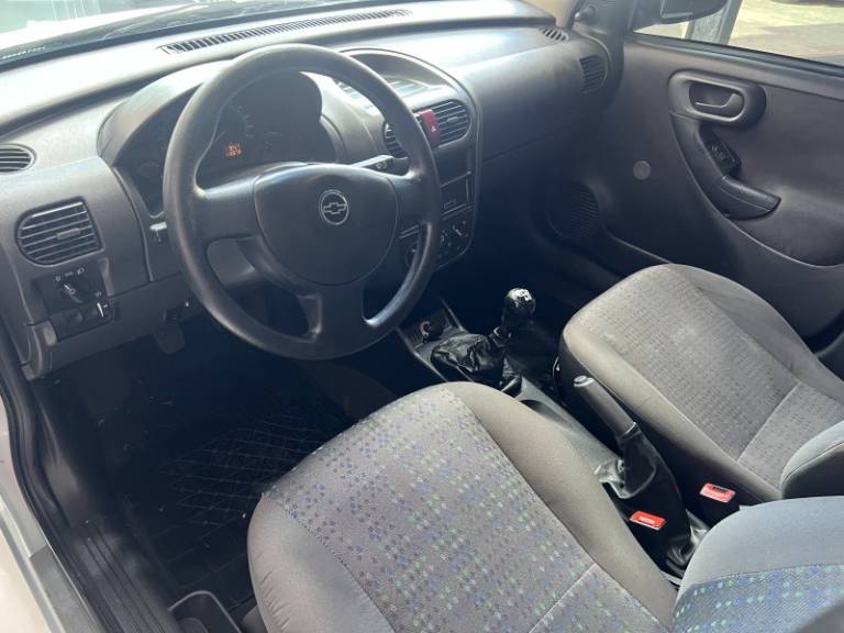 CHEVROLET - MONTANA - 2009/2009 - Prata - R$ 38.900,00