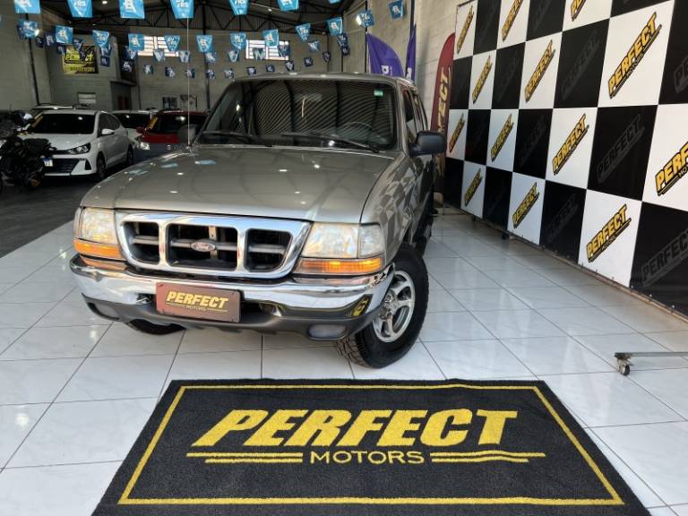 FORD - RANGER - 2003/2003 - Dourada - R$ 49.900,00