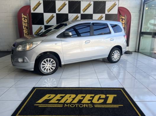 CHEVROLET - SPIN - 2013/2013 - Prata - R$ 44.900,00