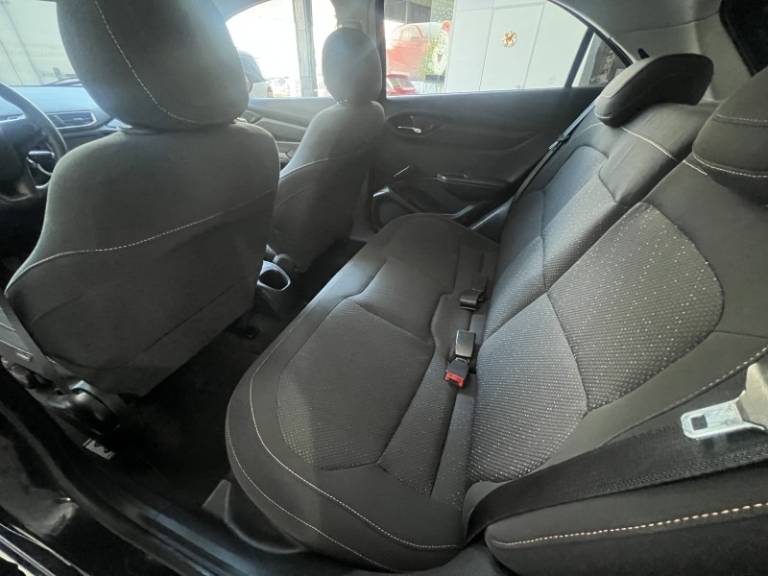 CHEVROLET - ONIX - 2013/2013 - Preta - R$ 37.900,00