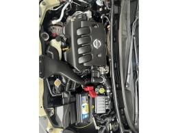 NISSAN - LIVINA - 2011/2011 - Preta - R$ 36.900,00