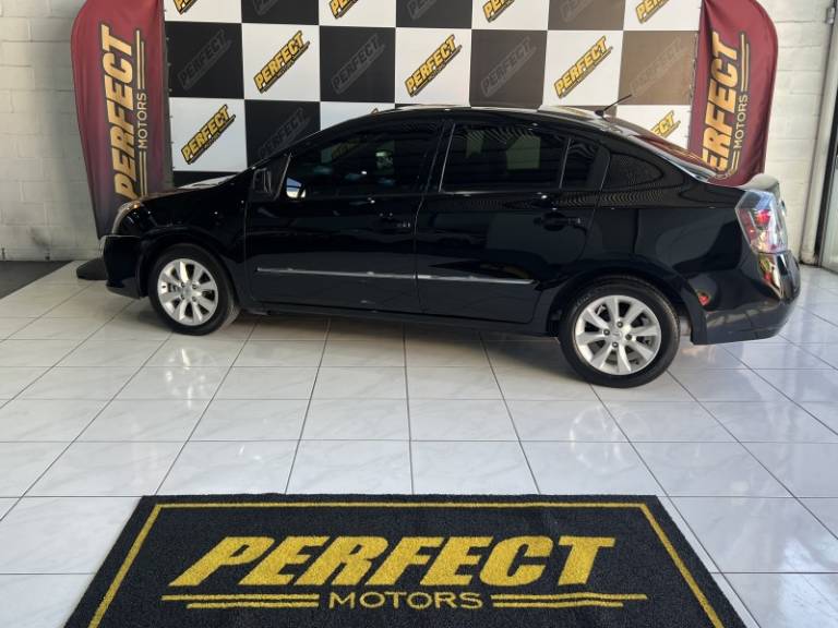 NISSAN - SENTRA - 2013/2013 - Preta - R$ 43.900,00
