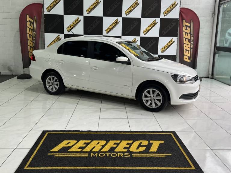 VOLKSWAGEN - VOYAGE - 2014/2014 - Branca - R$ 41.900,00