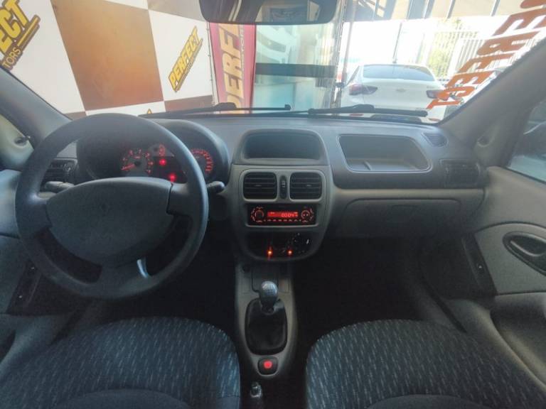 RENAULT - CLIO - 2010/2010 - Prata - R$ 24.900,00