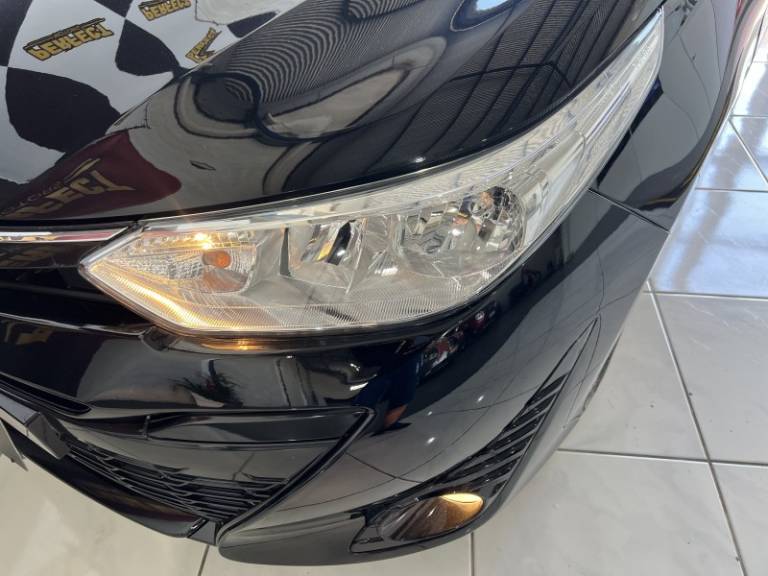 TOYOTA - YARIS - 2019/2019 - Preta - R$ 78.900,00