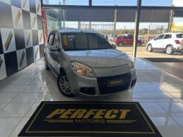 RENAULT - SANDERO - 2010/2010 - Prata - R$ 29.900,00