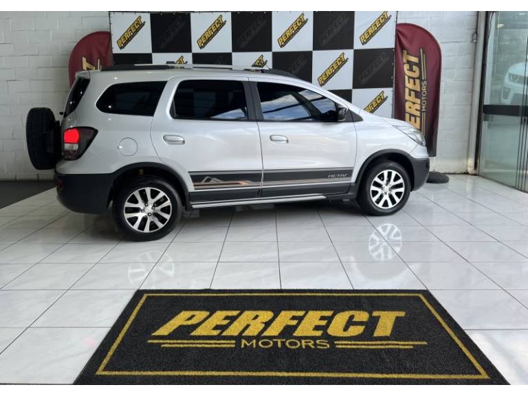 CHEVROLET - SPIN - 2016/2016 - Prata - R$ 59.900,00
