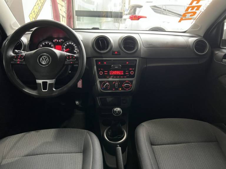 VOLKSWAGEN - VOYAGE - 2014/2014 - Branca - R$ 41.900,00
