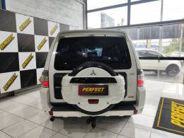 MITSUBISHI - PAJERO FULL - 2010/2010 - Branca - R$ 104.900,00