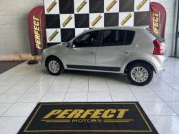 RENAULT - SANDERO - 2012/2012 - Prata - R$ 35.900,00