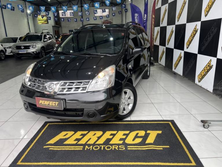 NISSAN - LIVINA - 2011/2011 - Preta - R$ 36.900,00