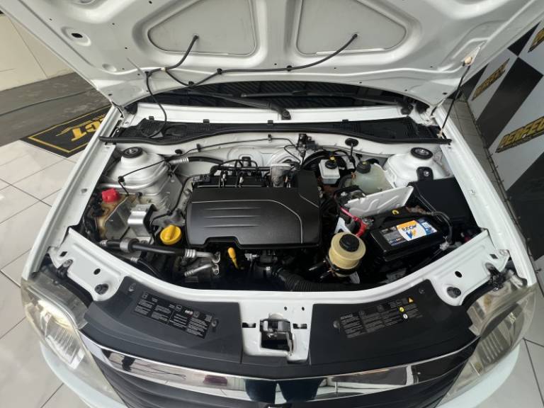 RENAULT - LOGAN - 2012/2012 - Branca - R$ 25.900,00