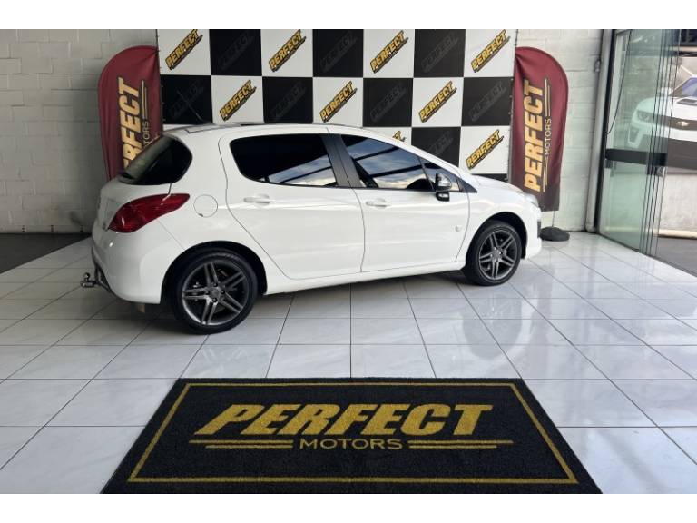 PEUGEOT - 308 - 2014/2014 - Branca - R$ 49.900,00