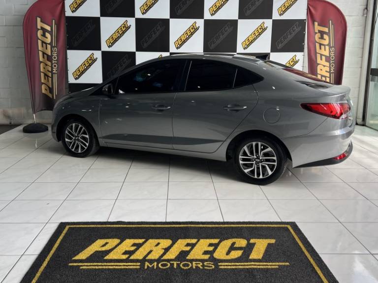 HYUNDAI - HB20S - 2020/2020 - Cinza - R$ 74.900,00