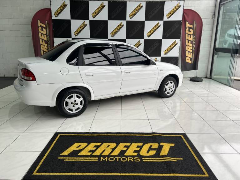 CHEVROLET - CORSA - 2012/2012 - Branca - R$ 29.900,00