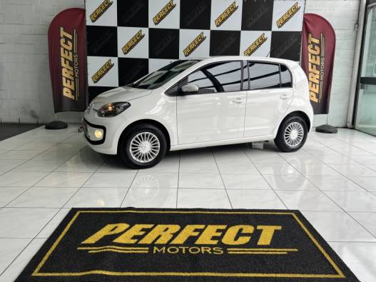 VOLKSWAGEN - UP - 2017/2017 - Branca - R$ 55.900,00