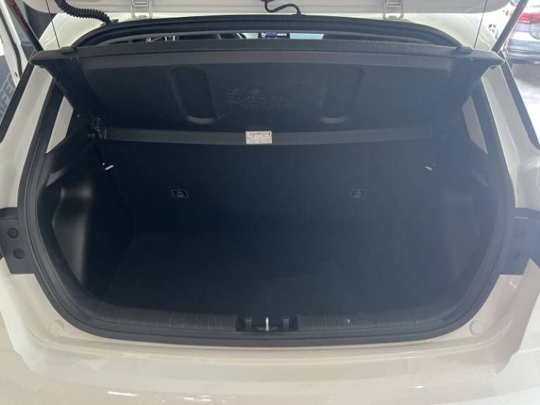 HYUNDAI - HB20 - 2024/2024 - Branca - R$ 69.900,00