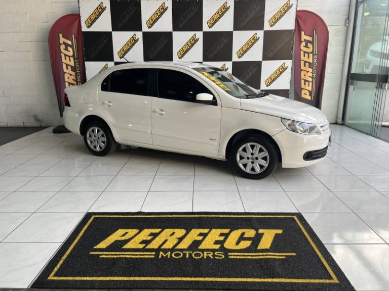 VOLKSWAGEN - VOYAGE - 2012/2012 - Branca - R$ 33.900,00