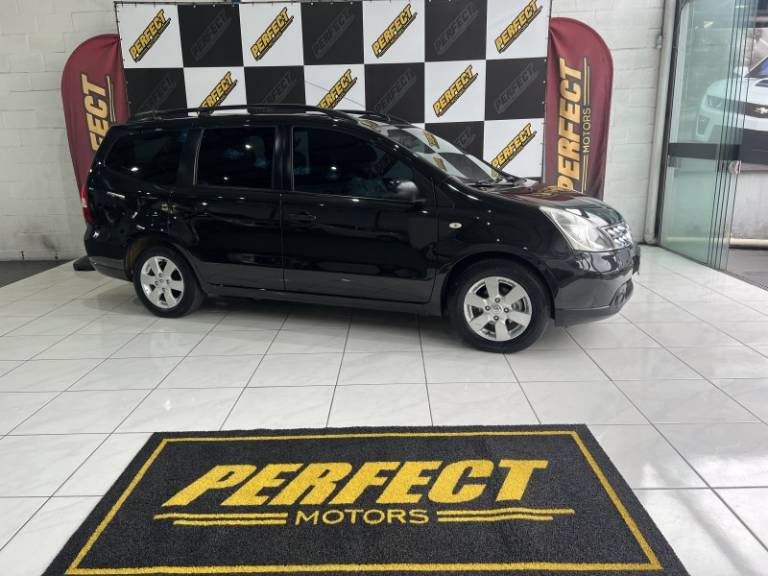 NISSAN - LIVINA - 2011/2011 - Preta - R$ 36.900,00