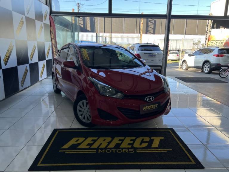 HYUNDAI - HB20 - 2013/2013 - Vermelha - R$ 42.900,00