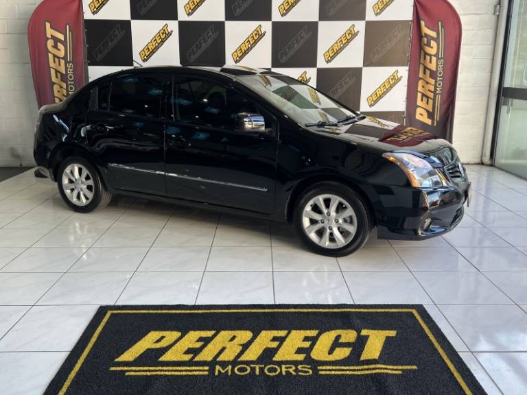 NISSAN - SENTRA - 2013/2013 - Preta - R$ 43.900,00