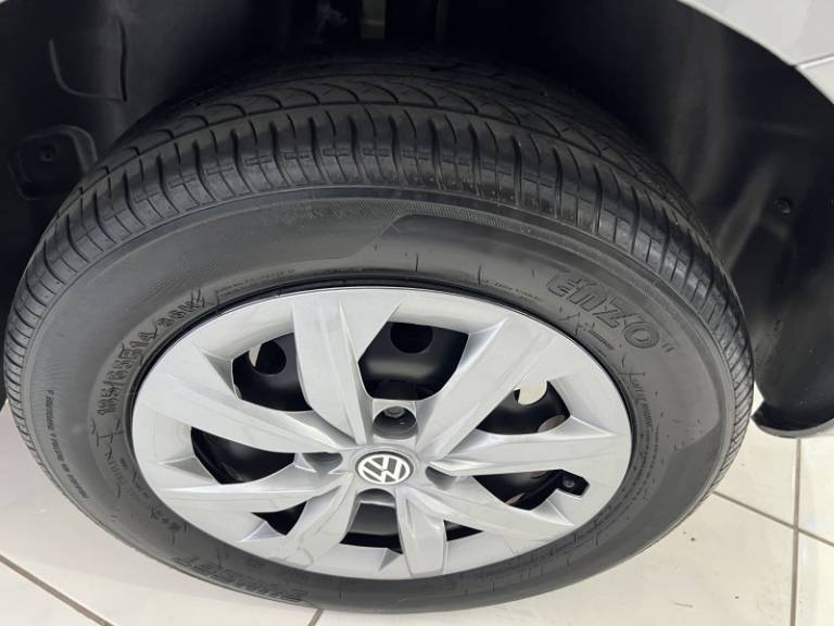 VOLKSWAGEN - GOL - 2014/2014 - Prata - R$ 36.900,00