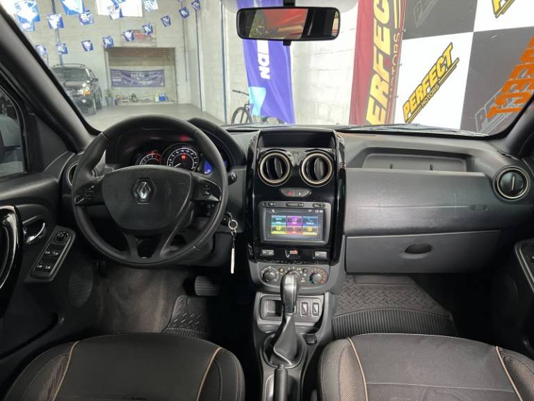 RENAULT - DUSTER - 2018/2018 - Prata - R$ 71.900,00