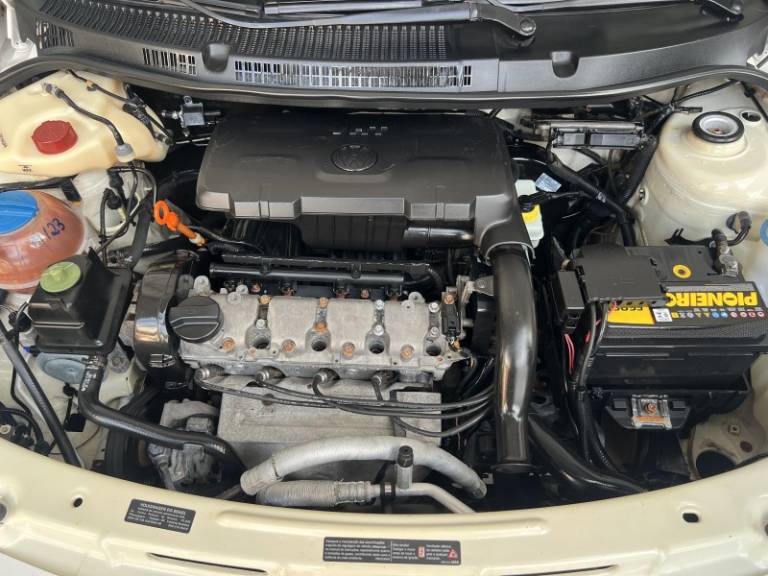 VOLKSWAGEN - VOYAGE - 2012/2012 - Branca - R$ 33.900,00