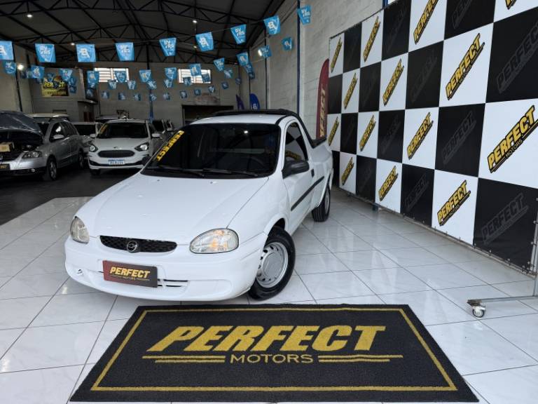 CHEVROLET - CORSA - 2003/2003 - Branca - R$ 30.900,00
