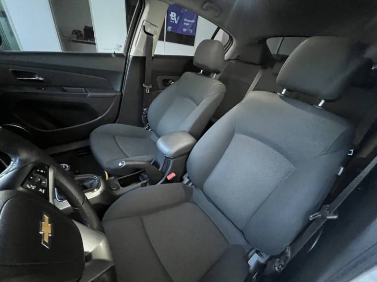 CHEVROLET - CRUZE - 2014/2014 - Branca - R$ 61.900,00
