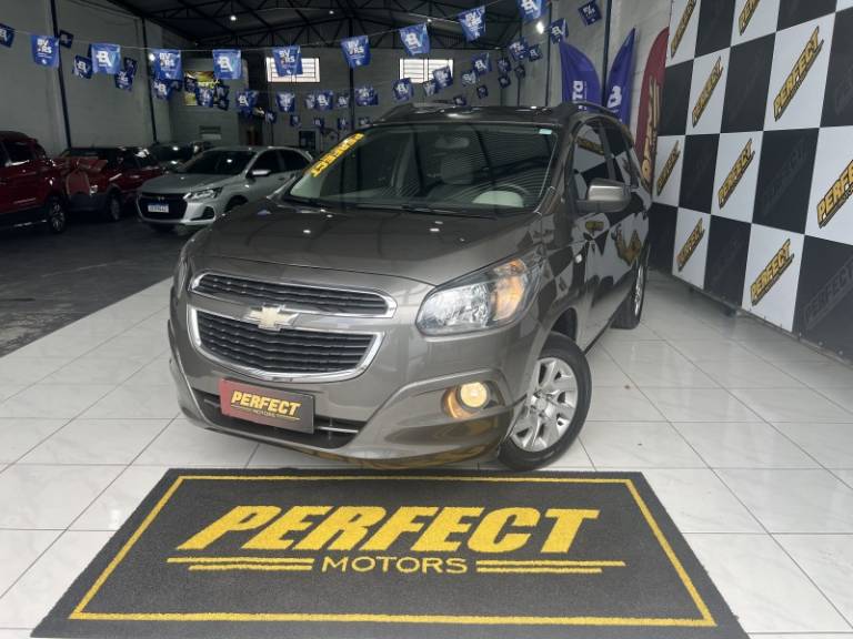 CHEVROLET - SPIN - 2013/2013 - Cinza - R$ 45.900,00