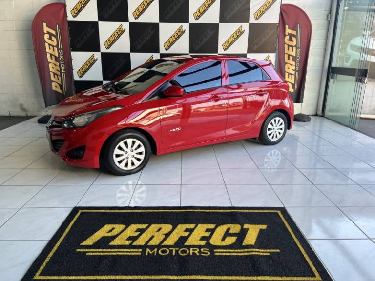 HYUNDAI - HB20 - 2014/2014 - Vermelha - R$ 42.900,00
