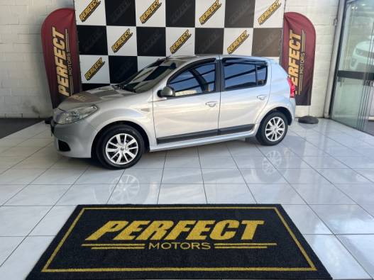 RENAULT - SANDERO - 2010/2010 - Prata - R$ 29.900,00