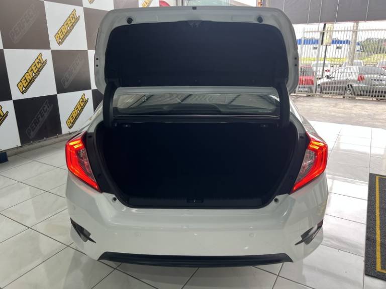 HONDA - CIVIC - 2017/2017 - Branca - R$ 126.900,00