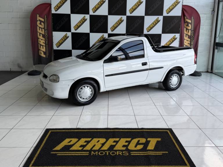 CHEVROLET - CORSA - 2003/2003 - Branca - R$ 30.900,00