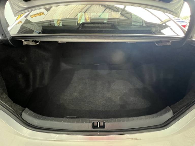 TOYOTA - COROLLA - 2015/2015 - Prata - R$ 79.900,00