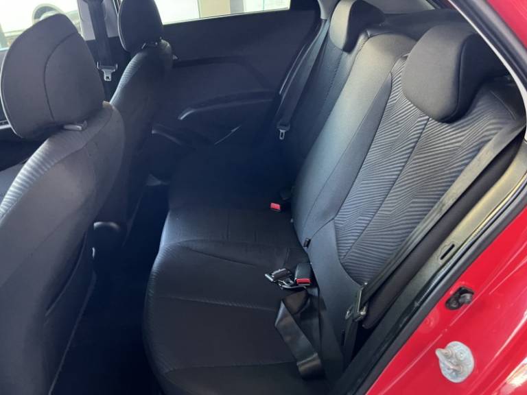 HYUNDAI - HB20 - 2013/2013 - Vermelha - R$ 42.900,00