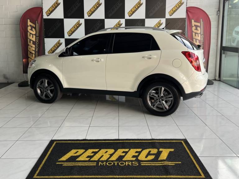 SSANGYONG - KORANDO - 2012/2012 - Branca - R$ 49.900,00