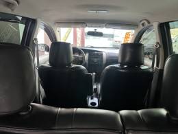 NISSAN - LIVINA - 2013/2013 - Prata - R$ 35.900,00