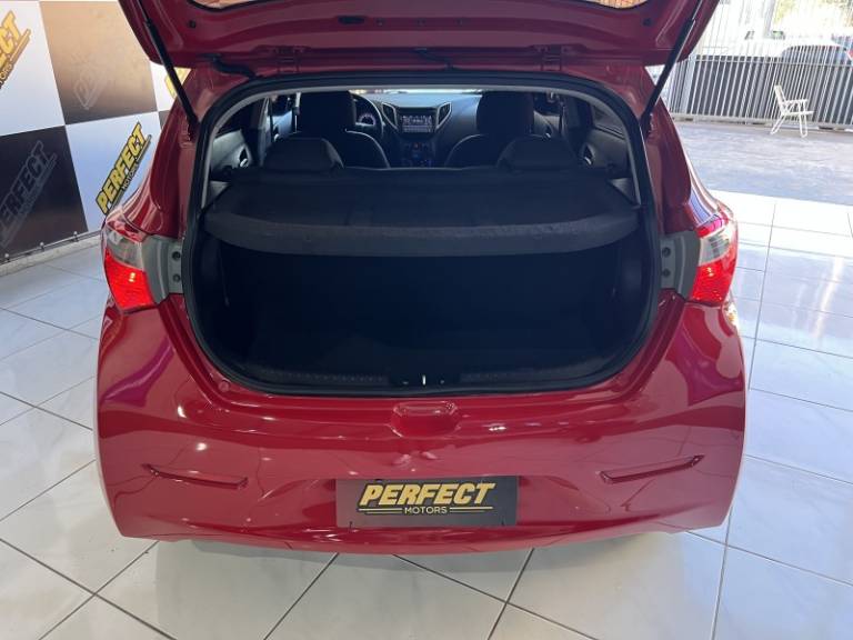 HYUNDAI - HB20 - 2014/2014 - Vermelha - R$ 42.900,00