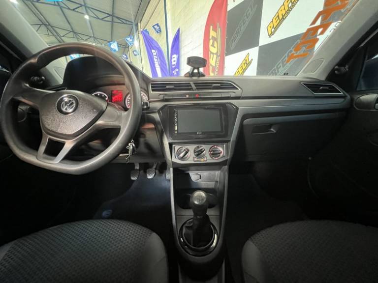 VOLKSWAGEN - VOYAGE - 2018/2018 - Branca - R$ 46.900,00