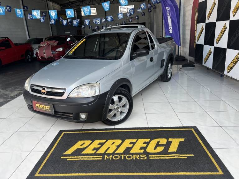 CHEVROLET - MONTANA - 2009/2009 - Prata - R$ 38.900,00