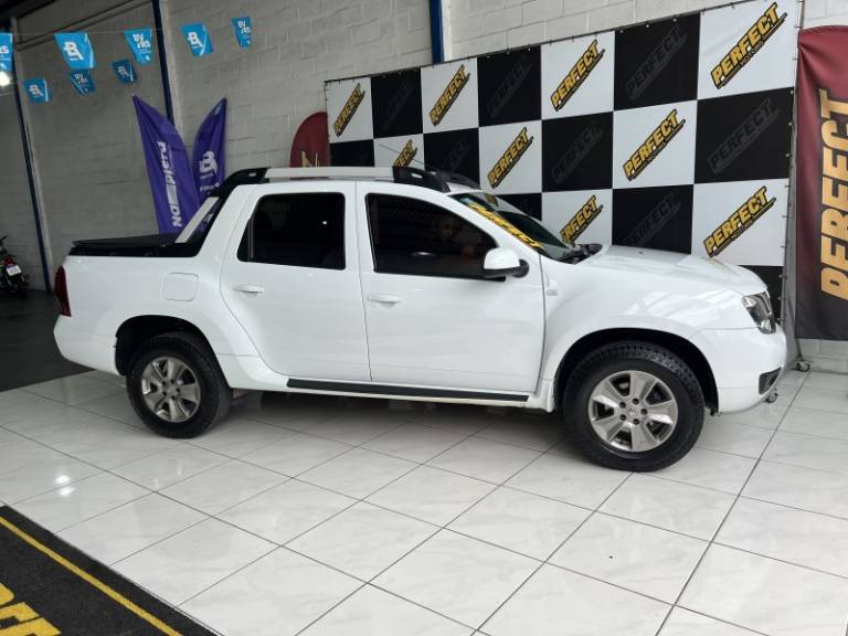 RENAULT - OROCH - 2020/2020 - Branca - R$ 77.900,00